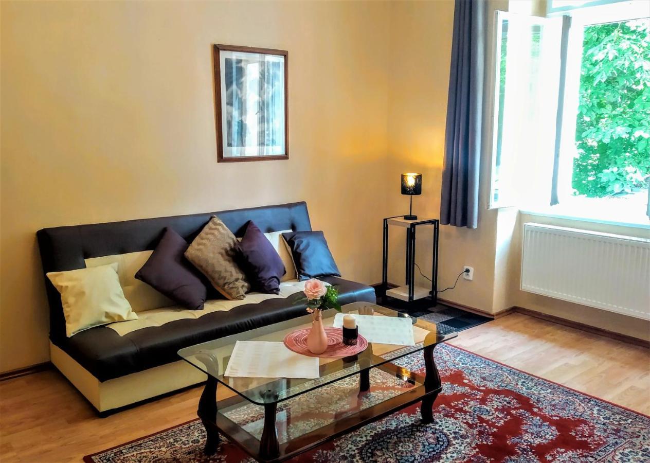 Apartment Sense Of Zizkov Прага Екстериор снимка